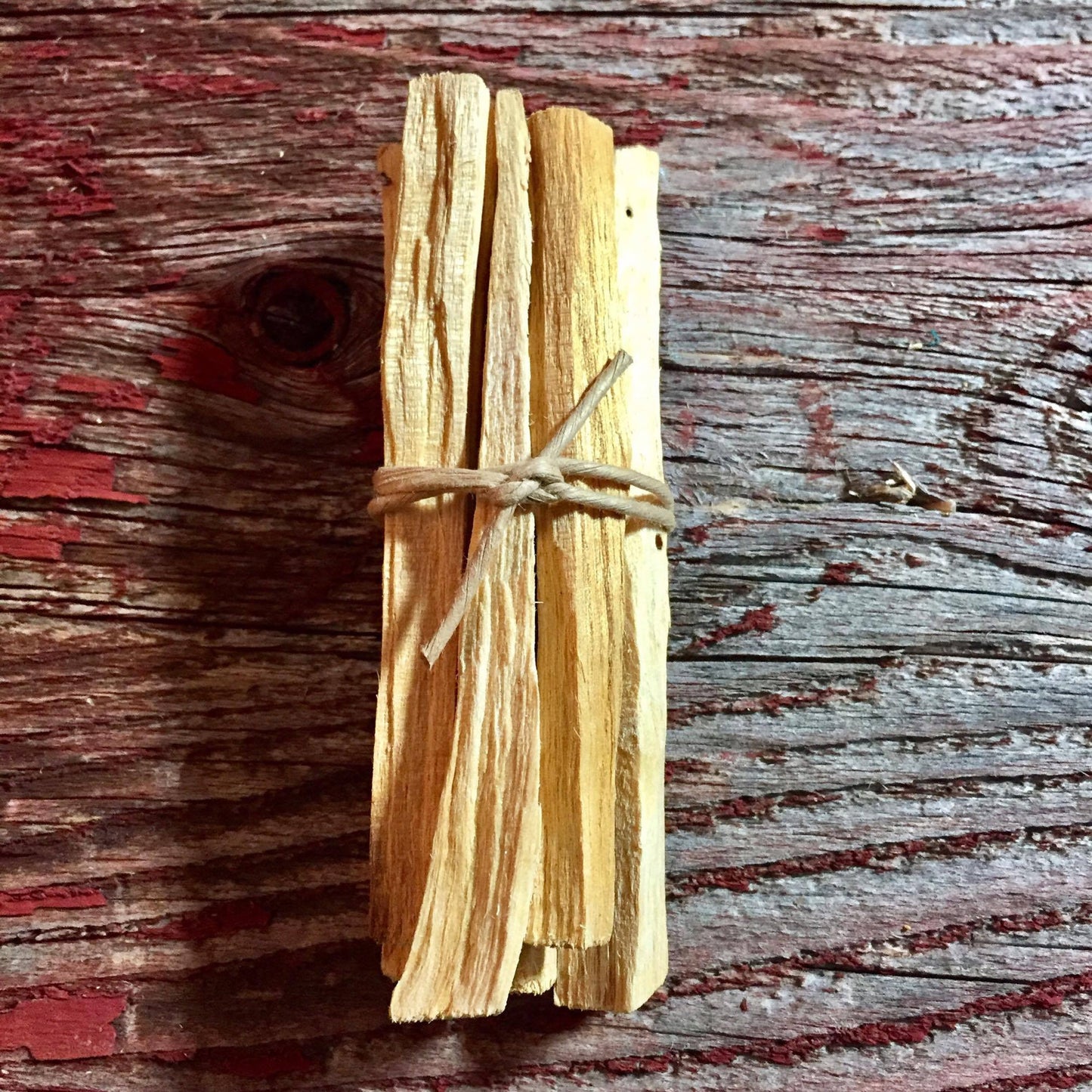 Authentic Palo Santo Burning Sticks Bundle (6 sticks)